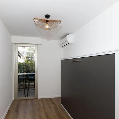 Somptueux Appartement 20M Plages Avec Vue Mer Antibes Exterior photo