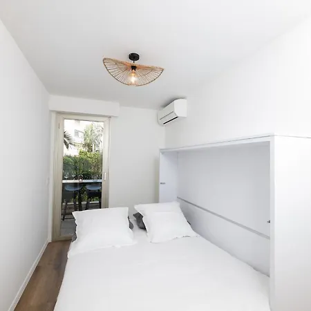 Somptueux Appartement 20M Plages Avec Vue Mer Antibes Exterior photo